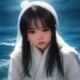 林晓渔，情欲满载主编，戴着圆框眼镜的年轻女性，面带专注神情，背景是满墙书架，气质沉静而睿智